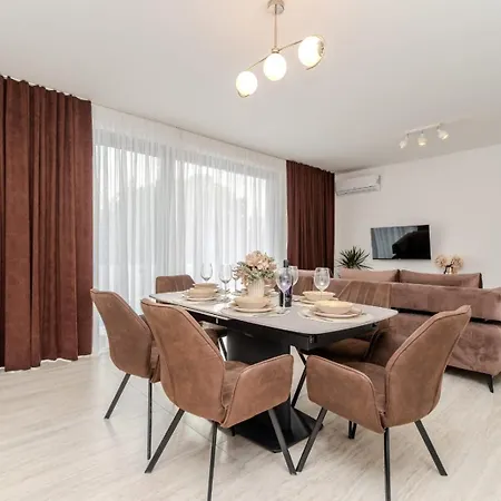 New! Nina With Pool - Ta Leut Agency Holiday home Privlaka (Zadar)
